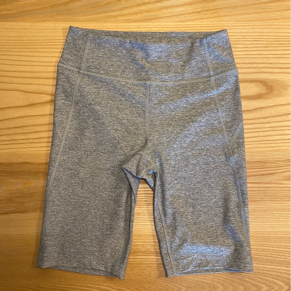 NWOT OUTDOOR VOICES BIKER SHORTS - gray - size SMALL